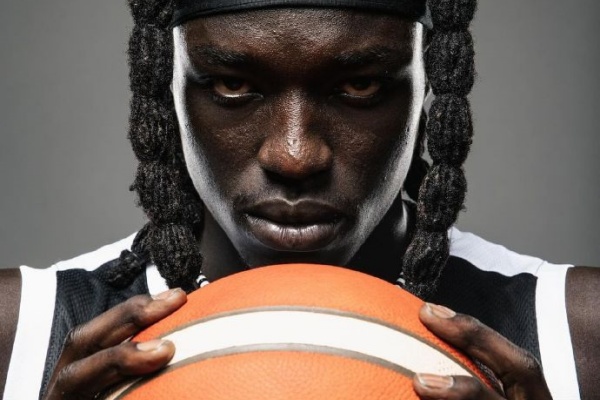 进攻迷失!前NBA球员加布里埃尔单场15投仅3中,正负值-23创生涯耻辱 进攻迷失!前NBA球员加布里埃尔单场15投仅3中,正负值-23创生涯耻辱