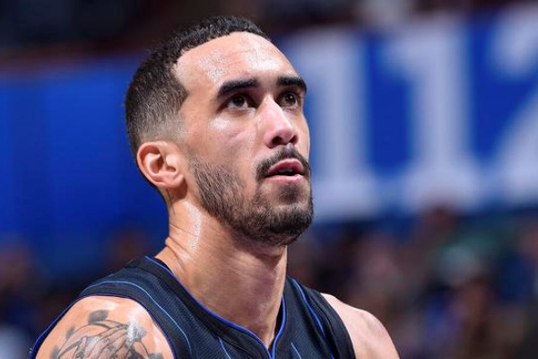 广东男篮接近签约奎因:前火箭锋线的CBA救赎之旅 广东男篮接近签约奎因:前火箭锋线的CBA救赎之旅