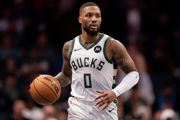 万人狂欢!利拉德泪洒球迷派对,拥抱杨瀚森传承波特兰火炬,季前赛盼新篇 万人狂欢!利拉德泪洒球迷派对,拥抱杨瀚森传承波特兰火炬,季前赛盼新篇